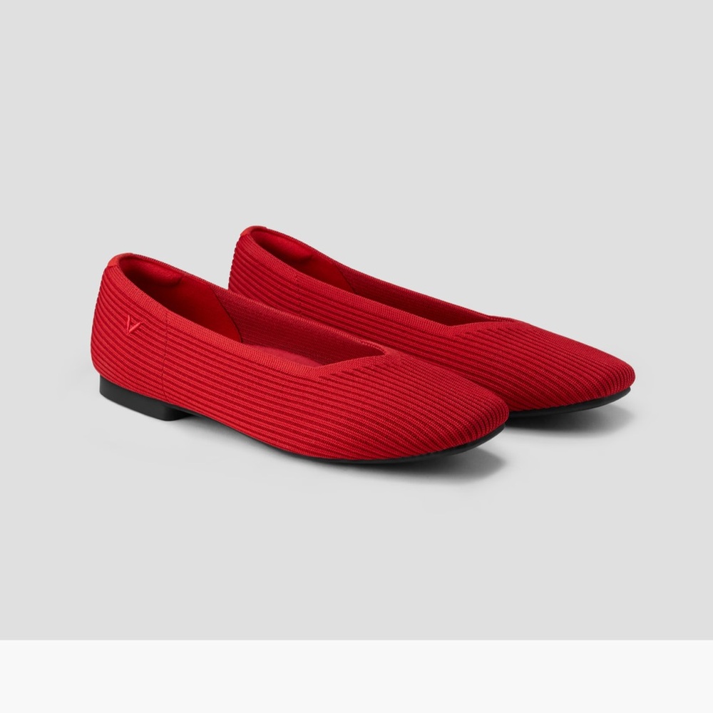 Vibrant Red Knit Ballet Flats for Everyday Elegance